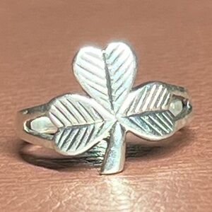 ☘️925 Sterling Silver Clover Shamrock Ring